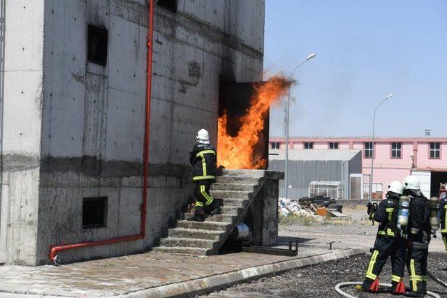 Türkiye’nin en modern itfaiye merkezi OSB’de kuruldu