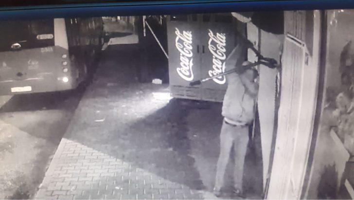 İstanbul'da film sahnelerini aratmayan soygun! 2 saat boyunca... G1