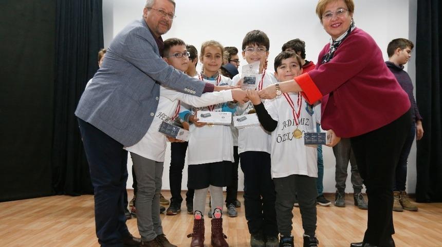 İn&ouml;n&uuml; anısına satran&ccedil; turnuvası