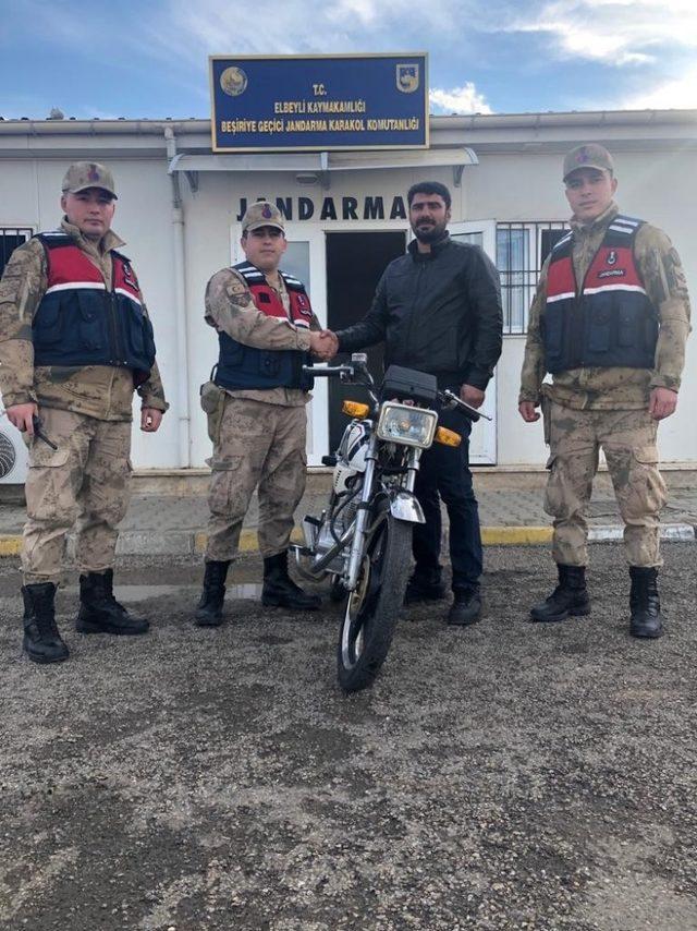 Çalınan motosikleti jandarma yakaladı