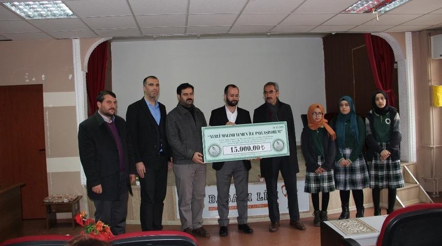 &Ouml;ğrencilerden Yemen&rsquo;e 15 bin lira yardım
