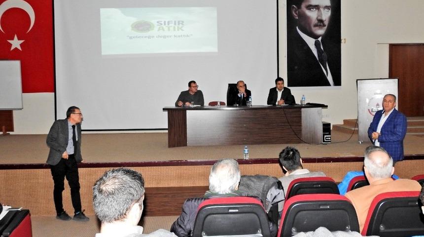 &Ccedil;eşme&rsquo;de 30 milyon kilo atık geri d&ouml;n&uuml;ş&uuml;me kazandırıldı