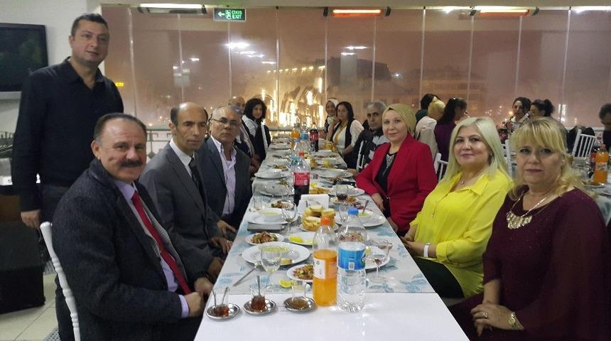 Eskişehirli sanat&ccedil;ılar g&ouml;n&uuml;llerince eğlendi