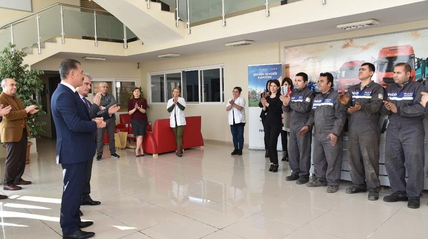 Tuna: "Kent, kentin sokaklarını arşınlayanlarındır"