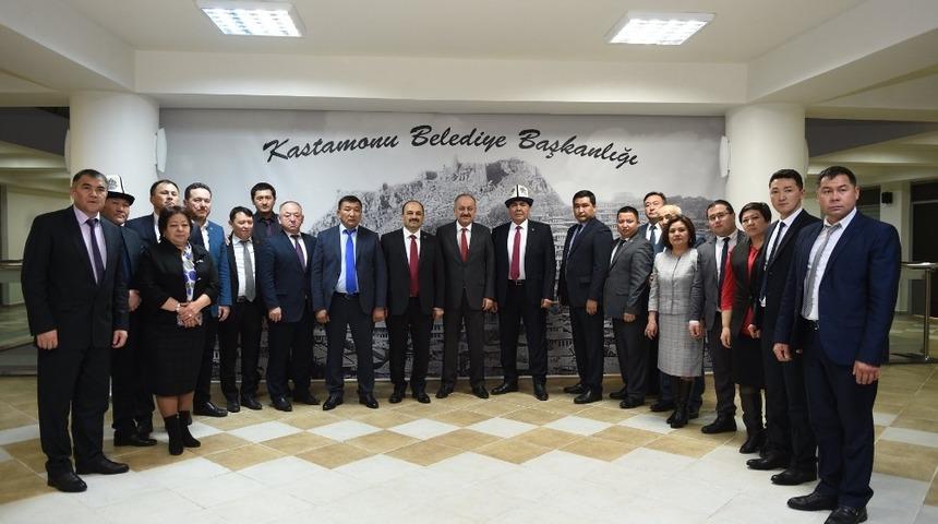 Kırgızistan heyeti, Başkan Babaş&rsquo;ı ziyaret etti