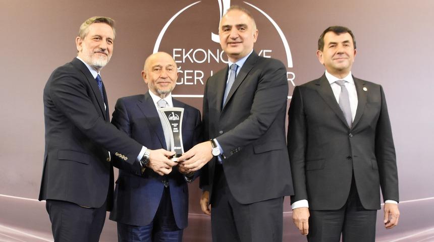 'Ekonomiye Değer Katanlar'a ödülleri verildi