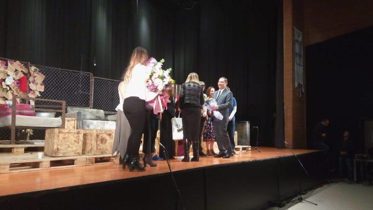 Kdz. Ereğli’de “Nereye Gitti Bütün Çicekler” tiyatro oyunu sahnelendi G5