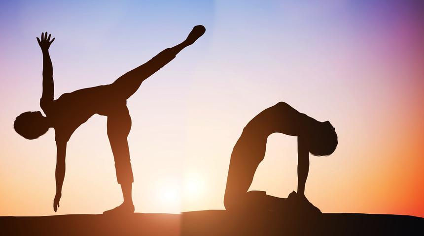 G&uuml;n boyu v&uuml;cudunuzun din&ccedil; olmasını sağlayacak 8 germe egzersizi