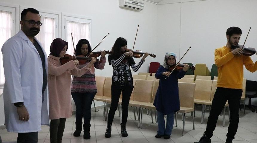 Sanat eğitimlerine ilgi b&uuml;y&uuml;k