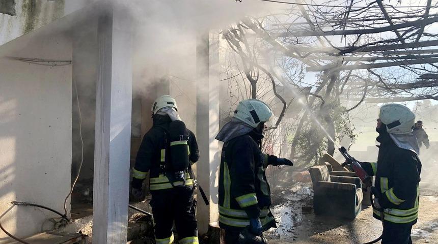 Muğla&rsquo;da ev yangını