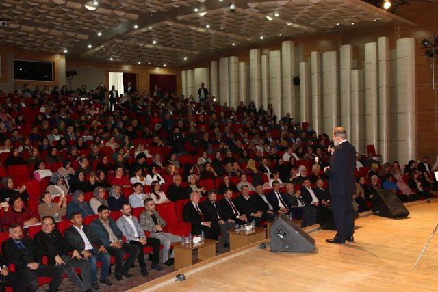 Ak Parti’de seçim öncesi teşkilat eğitimi