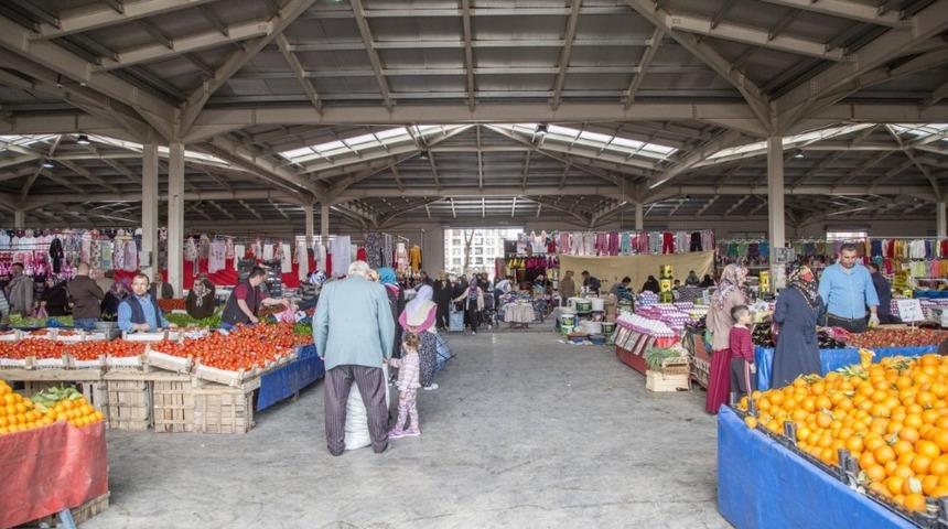 Meram&rsquo;ın kapalı pazar yerleri vatandaşa konforlu alışveriş imkanı sunuyor