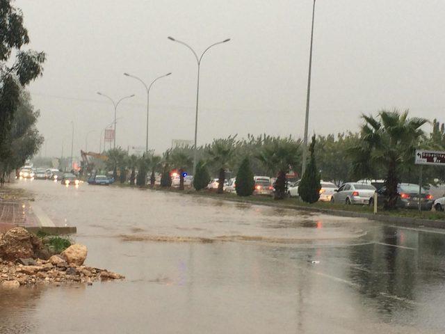 Şanlıurfa’da sağanak sele neden oldu