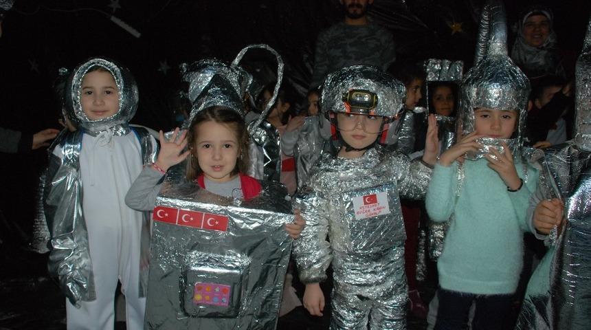 Minikler uzaya gitmeden astronot oldu