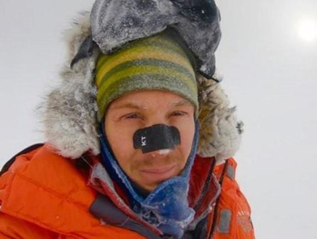 Hi&ccedil;bir yardım almadan 54 g&uuml;nde tamamladı 