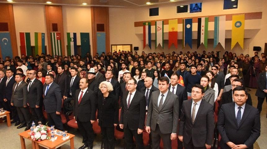 Cengiz Aytmatov doğumunun 90.yılında Kastamonu&rsquo;da anıldı