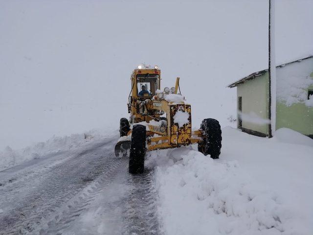 Malatya’da büyükşehir belediyesi kar mesaisinde