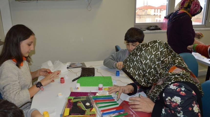 Kartepe&rsquo;de, &ldquo;Anne-&Ccedil;ocuk Saati&rdquo; etkinliği d&uuml;zenlendi