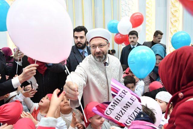 Diyanet İşleri Başkanı Erbaş Kur’an kursu öğrencileriyle buluştu