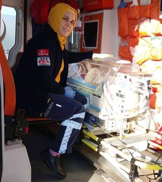 Uçak ambulans 4 günlük Muhammed Baki için havalandı