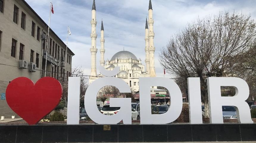 Iğdır kara hasret kaldı