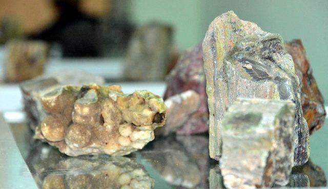 Colorado da &ccedil;ıkan rainbow taşı, Erzurum da da bulundu 2