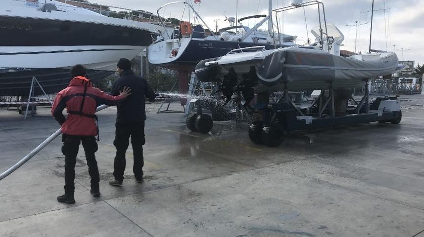 &Ccedil;eşme Marina&rsquo;da yangın tatbikatı