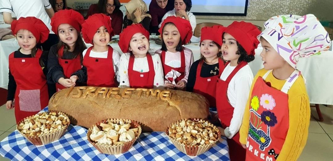 Bayat ekmekler lezzete d&ouml;n&uuml;şt&uuml;