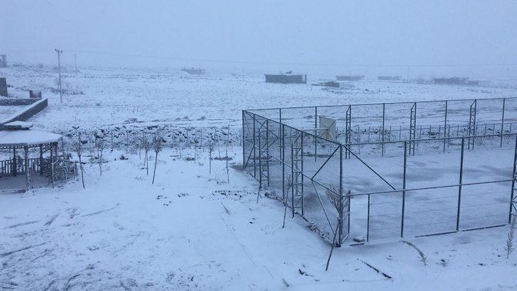 Karacadağ’da yılın ilk karı yağdı G4