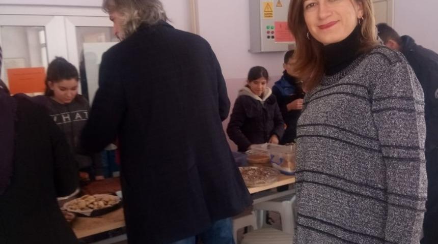 Emet’te ortaokul öğrencilerinden Yemen’e yardım