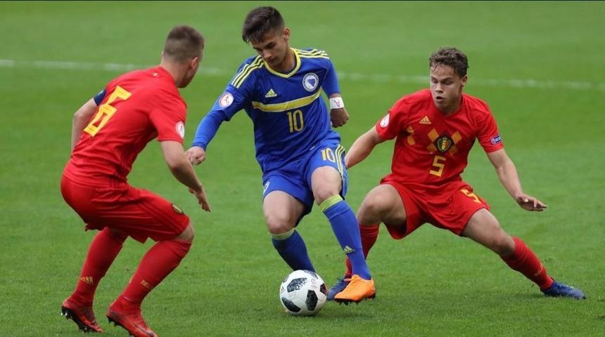 Fenerbahçe Bosna Hersekli futbolcu Ajdin Hasic’i takip ediyor