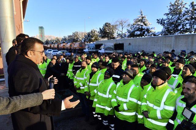 Ankara Büyükşehir Belediyesi Genel Sekreteri Tuzcuoğlu’ndan personele ziyaret