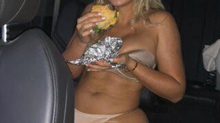 Iskra Lawrence yuvarlak hatlarını sergilemekten çekinmiyor