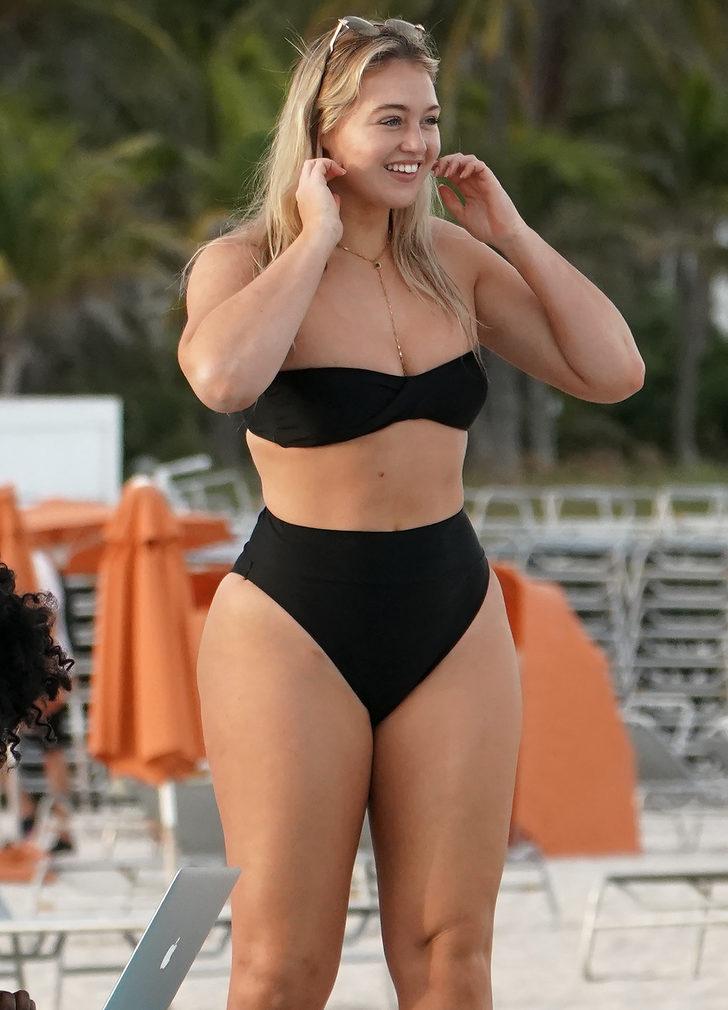 Iskra Lawrence Swimsuit