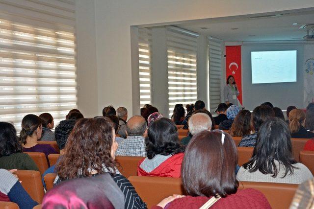 Öğretmenlerden disleksi seminerine yoğun ilgi