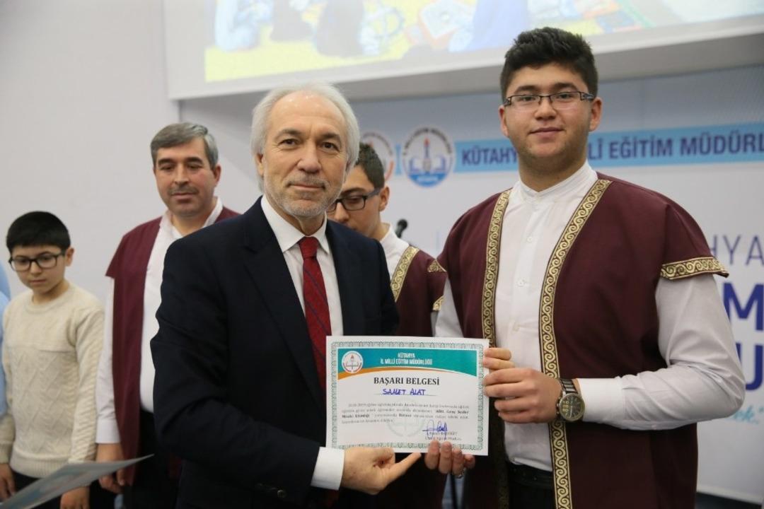 K&uuml;tahya&rsquo;da &lsquo;Gen&ccedil; Sesler&rsquo; musiki etkinliği