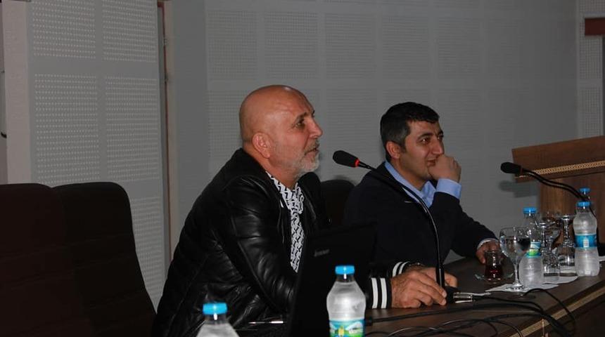 Alanyaspor Başkanı &Ccedil;avuşoğlu, &ouml;ğrencilerle buluştu