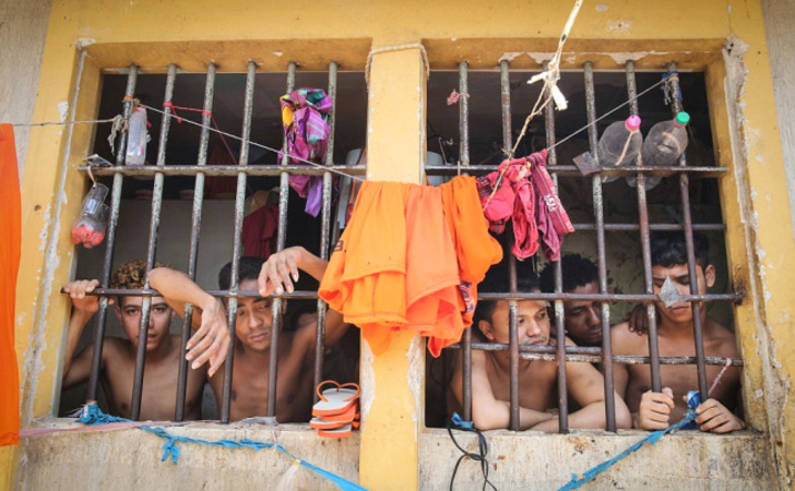 Dünyanın en korkunç cezaevi! Kadın koğuşlarını basıp tecavüz ediyorlar G3