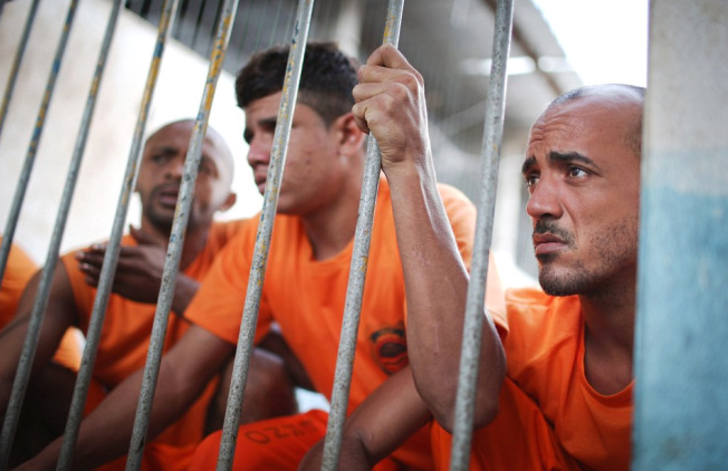 Dünyanın en korkunç cezaevi! Kadın koğuşlarını basıp tecavüz ediyorlar G4