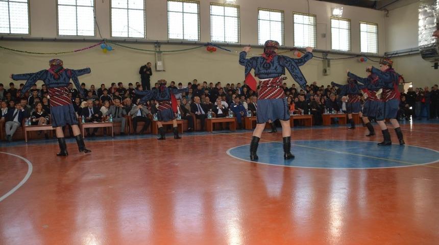 &Ccedil;ocuk mahkumlara yılbaşı eğlencesi