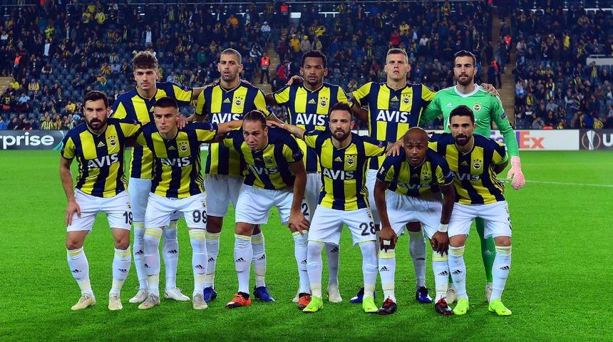 Fenerbahçe’de 14 futbolcunun sözleşmesi sona eriyor