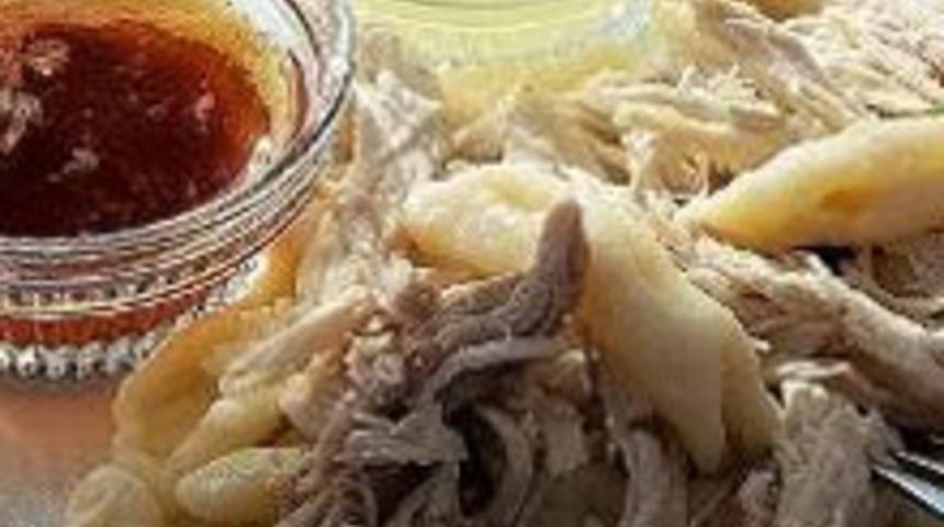 Gılnış &Ccedil;e&ccedil;en Mantısı