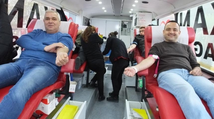 Burhaniyeliler kan bağışında &ouml;rnek oldu