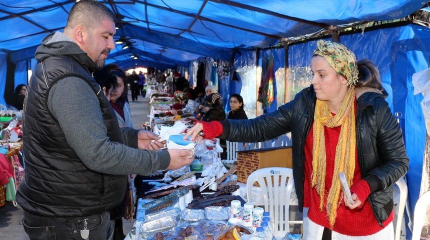 &Uuml;reten kadınlar &lsquo;Yeni Yıl Şenliği&rsquo;nde buluştu