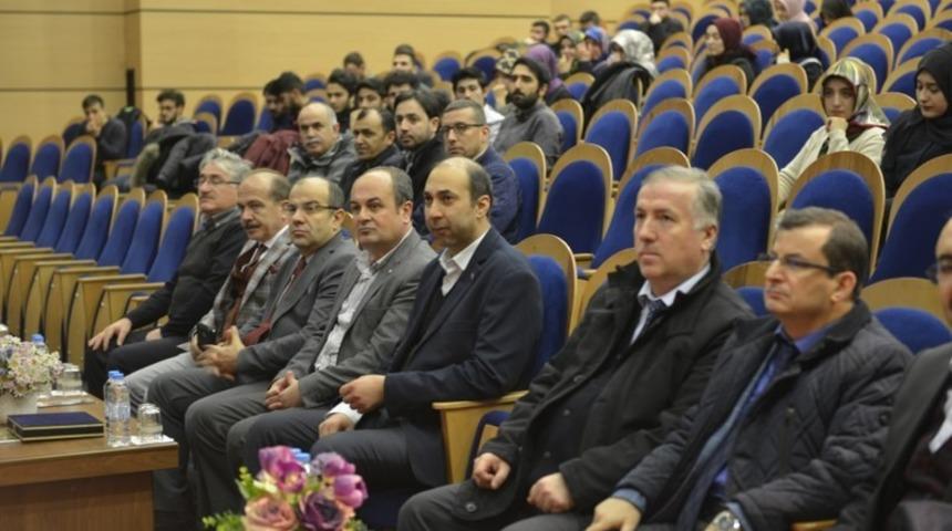 “Bağımlılık Tuzağında Gençlik” konferansı ilgi gördü