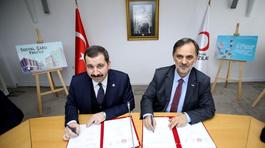 Karak&ouml;pr&uuml; Belediyesi ile Kızılay arasında iki &ouml;nemli projenin protokol&uuml; imzalandı