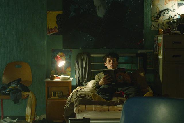 1545921409_BM_Bandersnatch_still_07