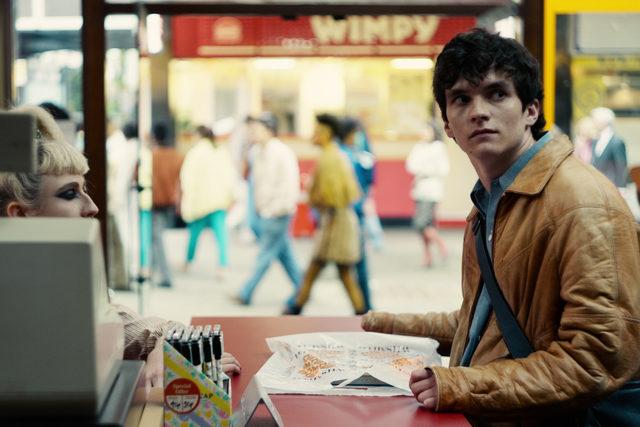 1545921406_BM_Bandersnatch_still_03