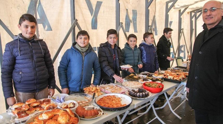 Yahyalı&rsquo;da Yemen i&ccedil;in kermes d&uuml;zenlendi