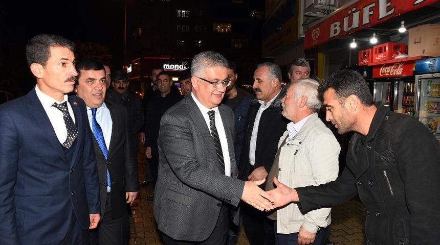 Vali Pekmez köy muhtarlarıyla buluştu